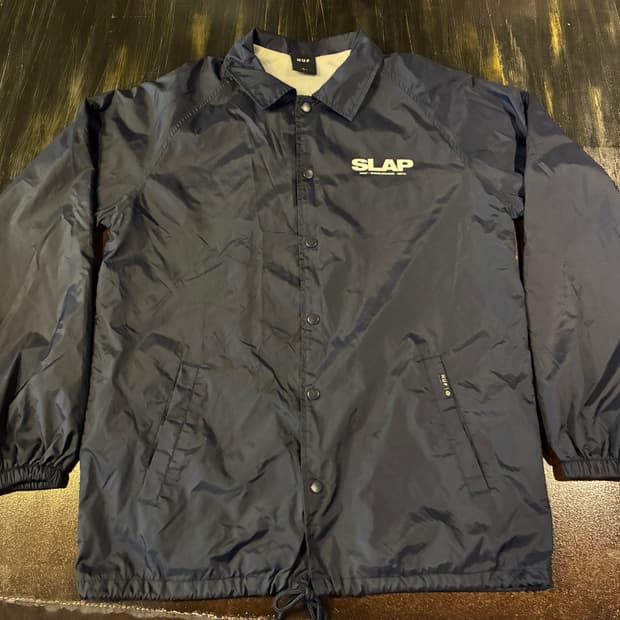 L) 허프 x SLAP 코치자켓 네이비