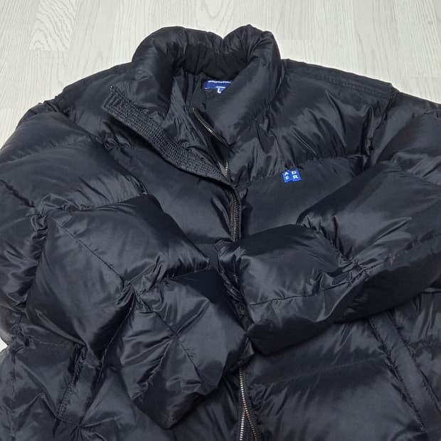 아더에러 시그니피컨트 패딩 블랙 색상 L 