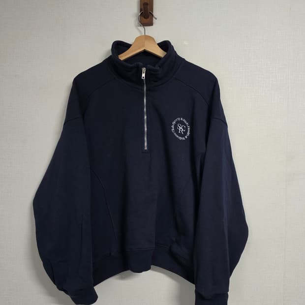 스포티앤리치 반집업 맨투맨