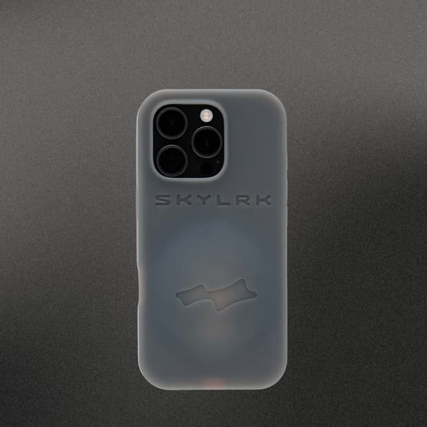 Skylrk 아이폰16프로 폰케이스