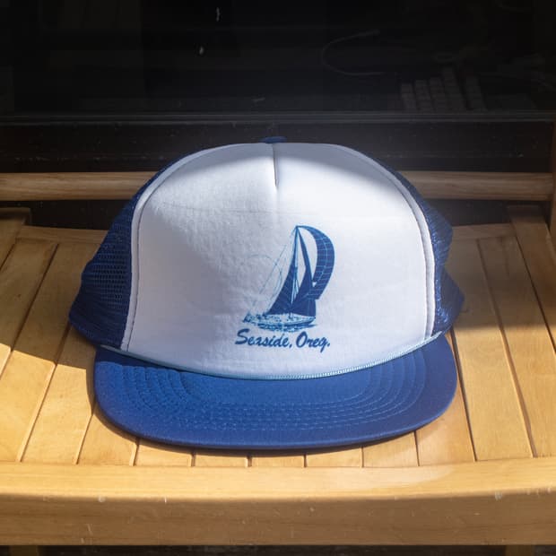 Seaside Oregon 매쉬 트러커캡