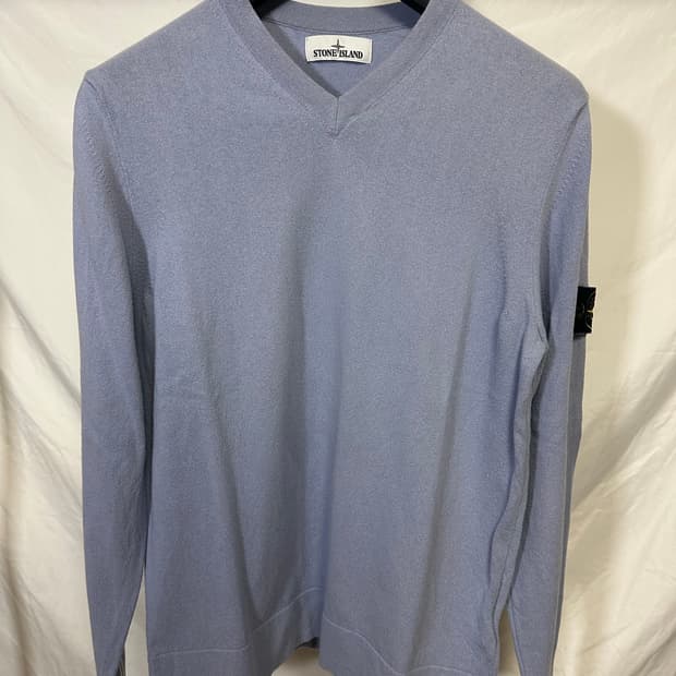 스톤아일랜드 브이넥 라벤더 니트 (L)