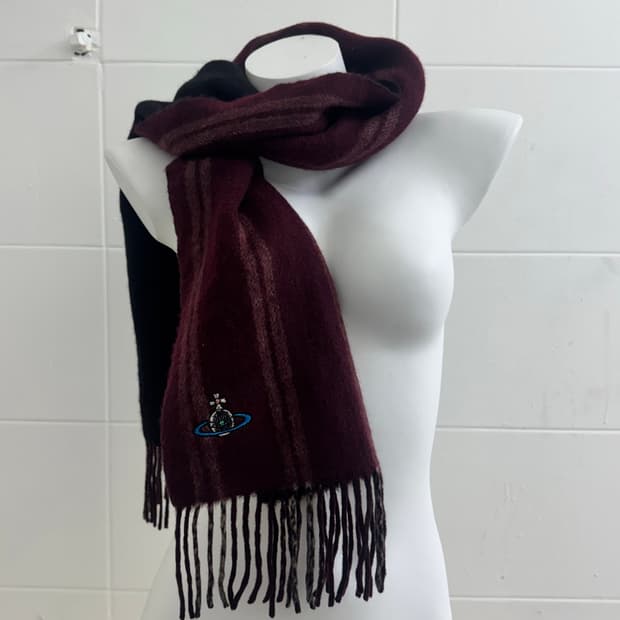 비비안웨스트우드 버건디 블랙 펑크 스트라이프 자수로고 머플러 