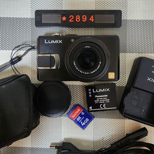 파나소닉 루믹스 DMC-LX 2 디지털카메라 케이스포함