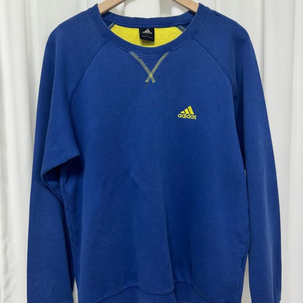 아디다스 기모 맨투맨