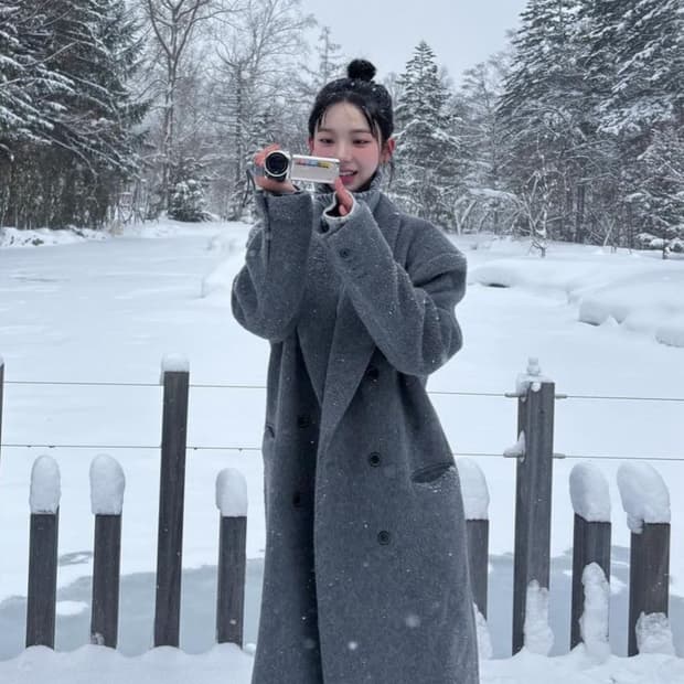 더오유 코트 (카리나님 착용한 코트)