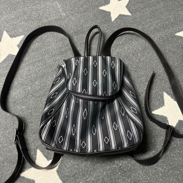 미스치프 자카그 백팩