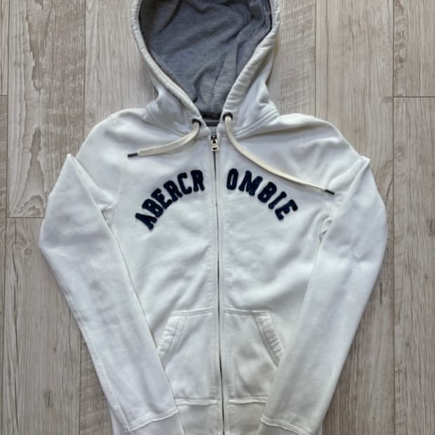 아베크롬비 딱붙핏 후드집업 화이트 xs
