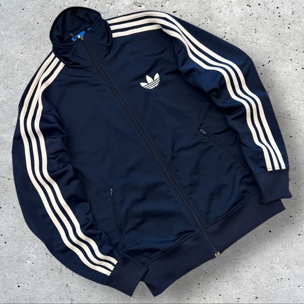 [100] 12s 아디다스 파이어버드 네이비 삼선 트랙탑 B823