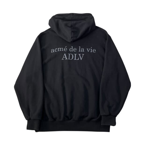 110 아크메드라비 후드티