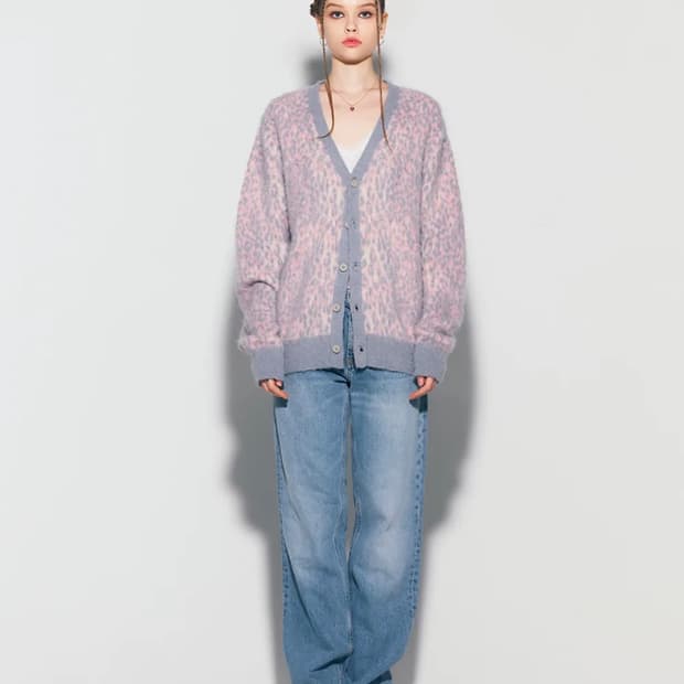 에즈이프 캘리 LEOPARD KNIT CARDIGAN PINK