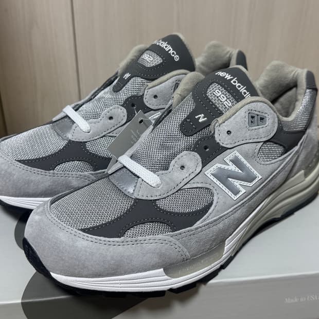 뉴발란스 992 그레이 U992GY