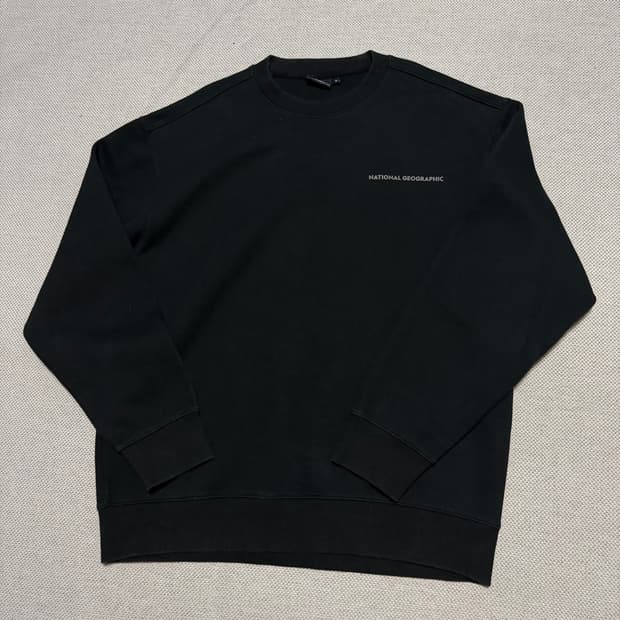 내셔널지오그래픽 빅로고 맨투맨