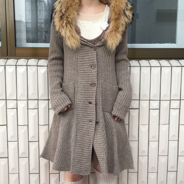 Fur collar point belted knit caridgan