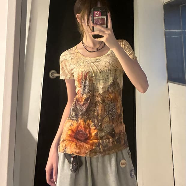 M)Linea monica 빈티지 여성 비즈 디테일 그래픽 프린팅 반팔