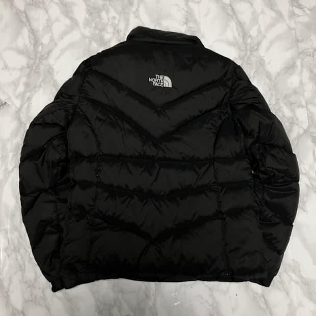 노스페이스 패딩 경량 구스다운 여성용 센터로고