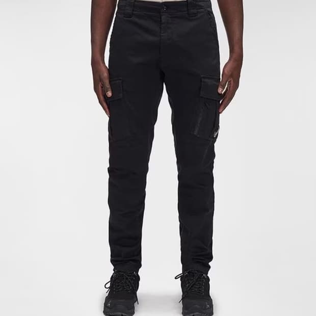 46 CP컴퍼니 14주년 렌즈 와펜 블랙 스판 카고 팬츠