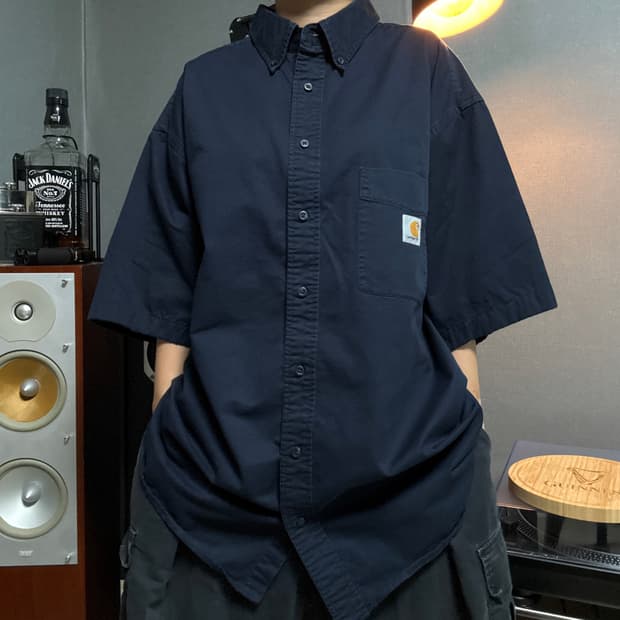 칼하트 반팔셔츠