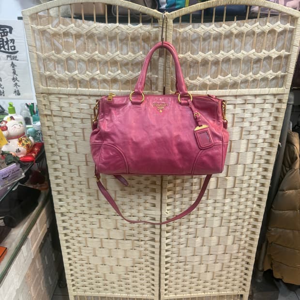 정품 프라다 비텔로 샤인 2way백 팝니다