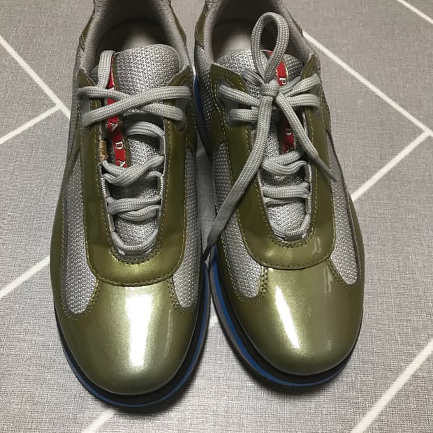 프라다 스니커즈 