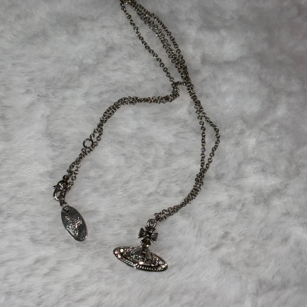 비비안 웨스트우드 목걸이