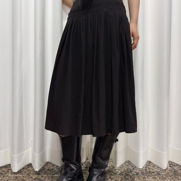 pleats midi skirt