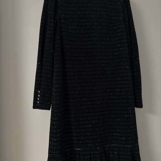 Black velvet pleats dress