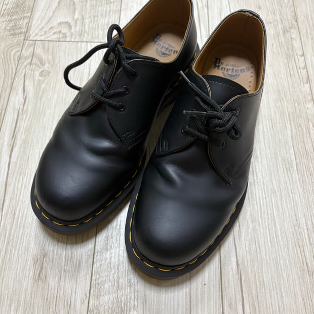 닥터마틴 1461 3홀 스무스 블랙 260