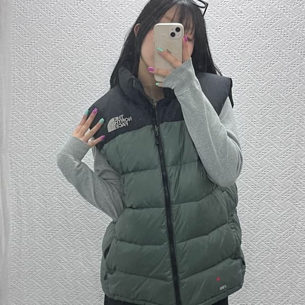 노스페이스 레트로 눕시 올리브 카키 패딩 조끼 100 C07044