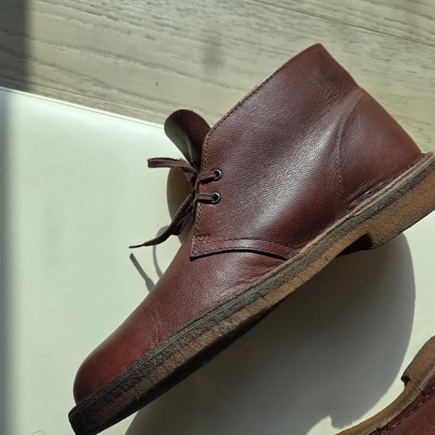 클락스 데저트 부츠 브라운 가죽 us 7.5 255mm팝니다.