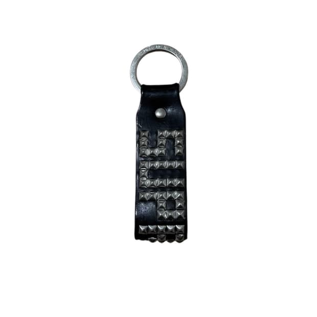 슈프림 X HTC 할리우드 트레이딩 컴퍼니 스터드 키링