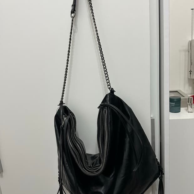 자라 태슬 가방