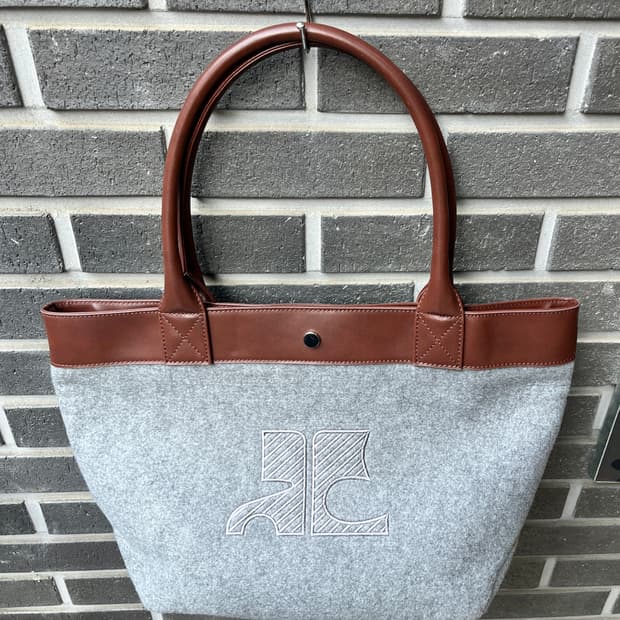 00s Courreges 꾸레쥬 울 숄더백