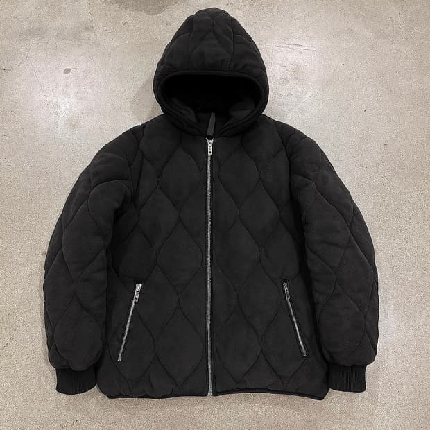 화산 black sheep diamond puffer