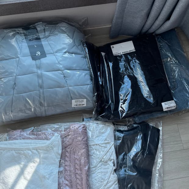 Seoulbased 서울베이스드  에센셜 패딩 외 6종