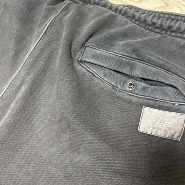 디스이즈네버뎃x뉴발란스 버뮤다 반바지