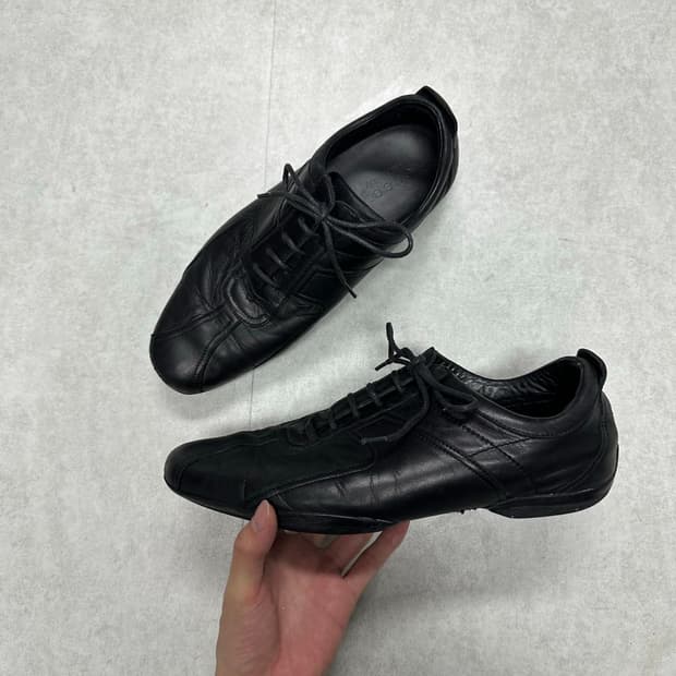 구찌 레더 스니커즈