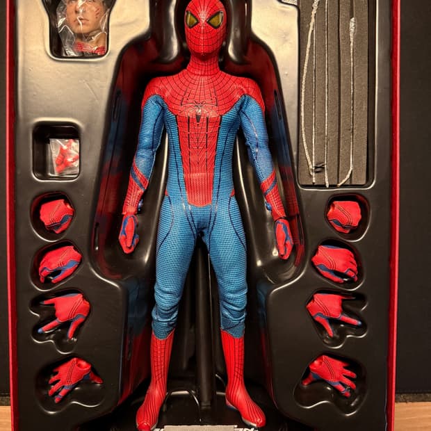 Hot toys amazing spider- man 🕷️