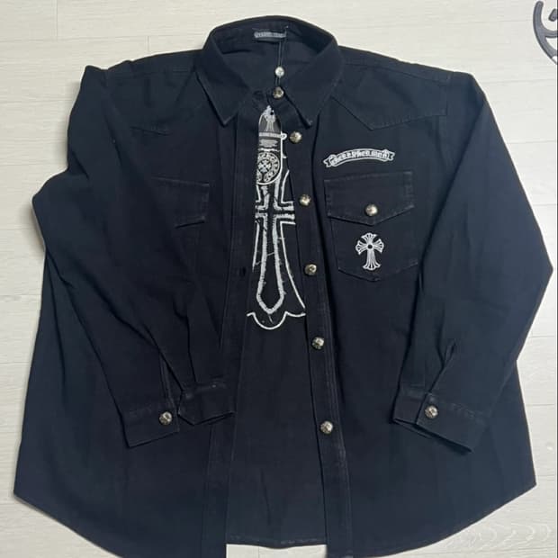 크롬하츠 십자가 크로스패치 셔츠