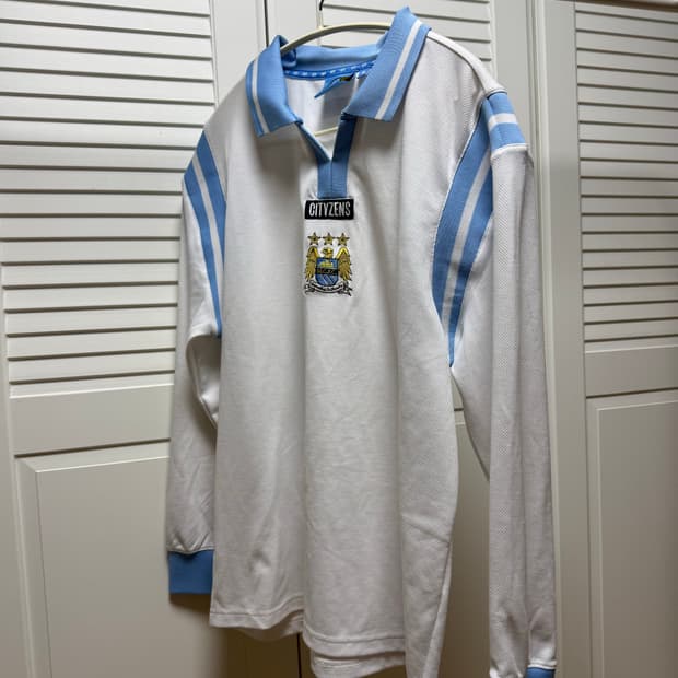 맨체스터시티 레트로 유니폼 