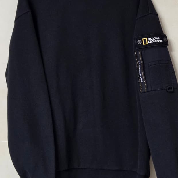 내셔널지오그래픽 맨투맨 XL 105사이즈
택포