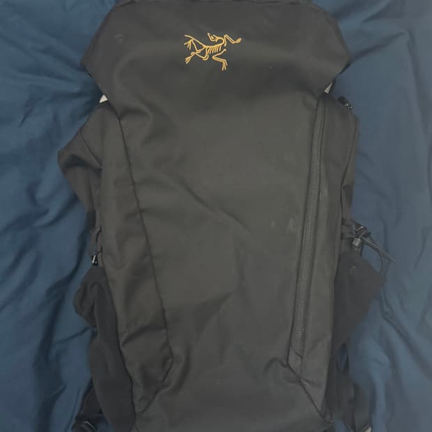 아크테릭스 맨티스 30 백팩 블랙