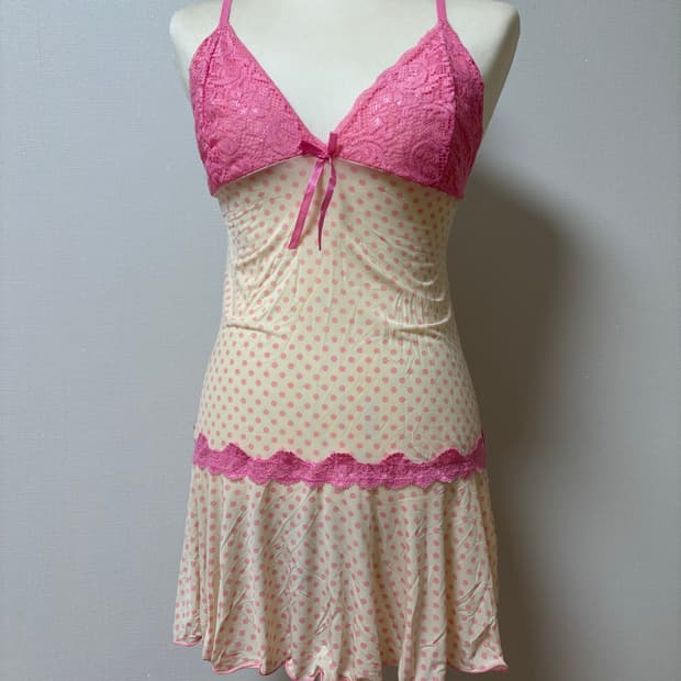 요구르트 핑크 컬러 슬립 원피스