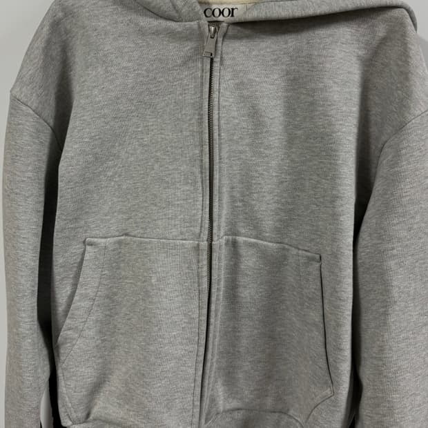 쿠어 미니멀 코튼 후드 집 점퍼