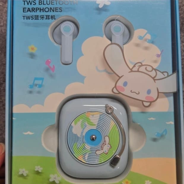 미니소 산리오 블루투스 무선이어폰 시나모롤