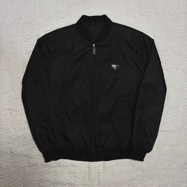 프라다 봄버자켓