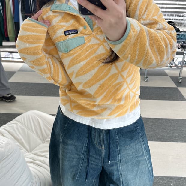 파타고니아 신칠라 옐로우 패턴 스냅 플리스 