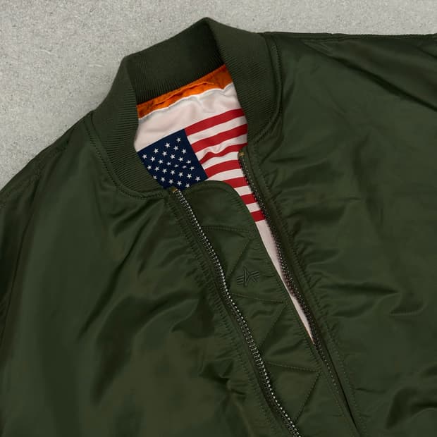 (L) 알파인더스트리 리미티드 리버시블 ma-1 자켓