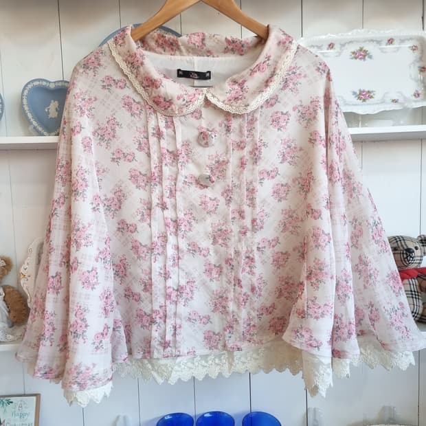 Ank Rouge(앙크루즈) 로즈 플라워 케이프 블라우스/망또