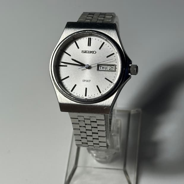 SEIKO quartz spirit